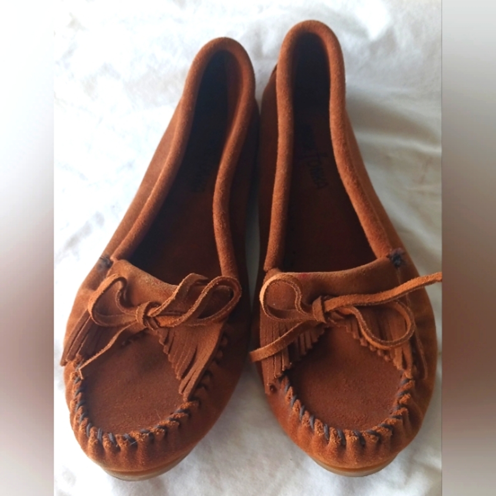 Minnetonka Moccasins‎ Womans Brown Suede Size 9.5